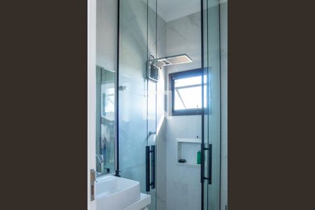 Casa para alugar com 250m², 3 quartos e 6 vagas Casa para alugar com 250m², 3 quartos e 6 vagasBanheiro da Suíte 1