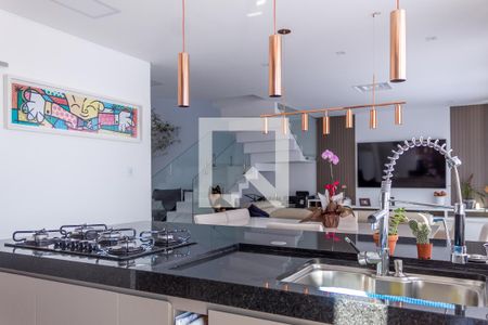 Casa para alugar com 250m², 3 quartos e 6 vagas Casa para alugar com 250m², 3 quartos e 6 vagasCozinha