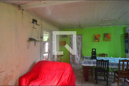 Sala de casa à venda com 2 quartos, 600m² em Mato Grande, Canoas