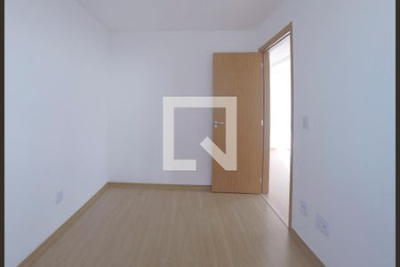 Quarto 1 de apartamento para alugar com 2 quartos, 43m² em Parque São Vicente, Mauá