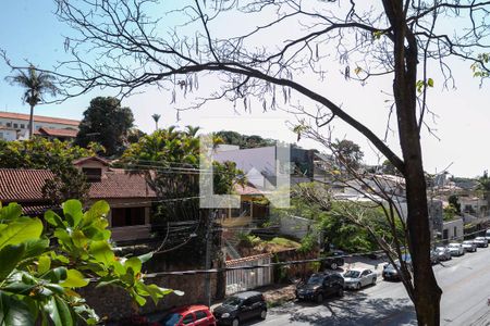 Vista da sala 1 de apartamento para alugar com 3 quartos, 150m² em São José, Belo Horizonte