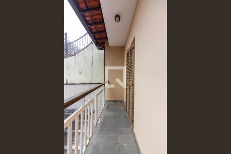 Sacada de casa à venda com 4 quartos, 143m² em Jaguaribe, Osasco