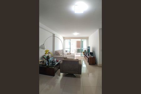 Sala de apartamento à venda com 3 quartos, 130m² em Icaraí, Niterói