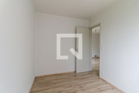 Quarto 1 de apartamento para alugar com 2 quartos, 50m² em Pinheirinho, Curitiba