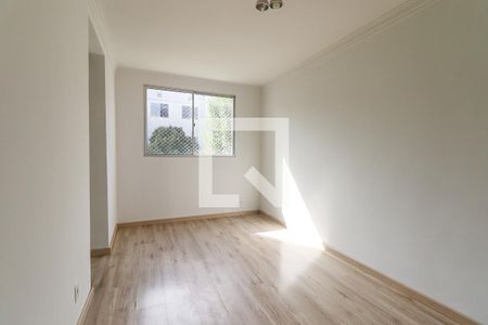 Sala de apartamento para alugar com 2 quartos, 50m² em Pinheirinho, Curitiba