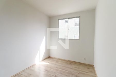 Quarto 1 de apartamento para alugar com 2 quartos, 50m² em Pinheirinho, Curitiba