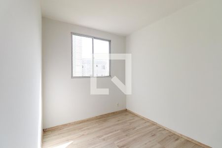 Quarto 1 de apartamento para alugar com 2 quartos, 50m² em Pinheirinho, Curitiba