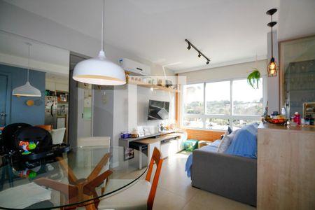 Sala de apartamento à venda com 2 quartos, 56m² em Medianeira, Porto Alegre