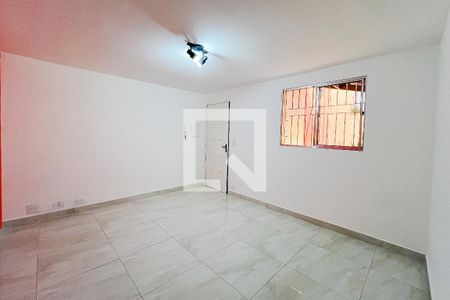 Sala de apartamento para alugar com 2 quartos, 54m² em Vila Camilópolis, Santo André