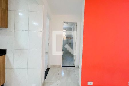Corredor de apartamento para alugar com 2 quartos, 54m² em Vila Camilópolis, Santo André