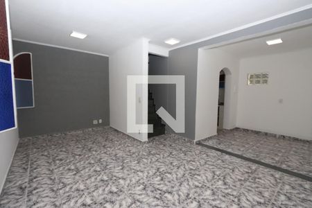 Sala de casa à venda com 3 quartos, 150m² em Parque Residencial Oratorio, São Paulo