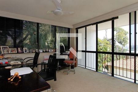 Apartamento à venda com 4 quartos, 300m² em Higienópolis, São Paulo