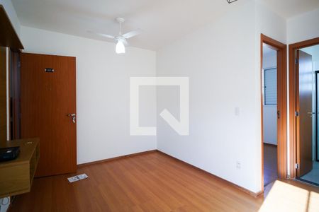 Sala de apartamento para alugar com 2 quartos, 45m² em Jardim Karolyne, Votorantim