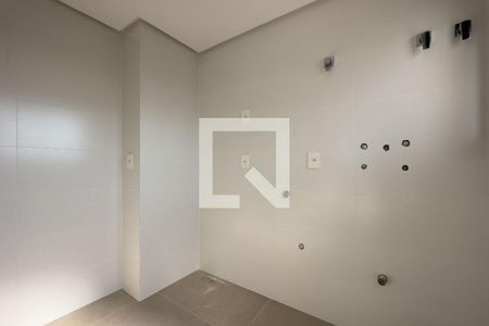 Cozinha e Área de Serviço de apartamento à venda com 3 quartos, 125m² em Petrópolis, Porto Alegre