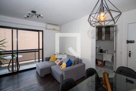 Sala de apartamento para alugar com 2 quartos, 74m² em Cerqueira César, São Paulo