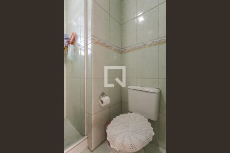 Banheiro de apartamento à venda com 2 quartos, 74m² em Rubem Berta, Porto Alegre