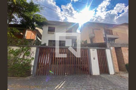 Fachada de casa à venda com 4 quartos, 261m² em Vila Madalena, São Paulo