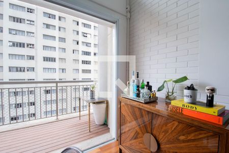 Sala/Varanda de apartamento para alugar com 1 quarto, 52m² em Vila Nova Conceição, São Paulo