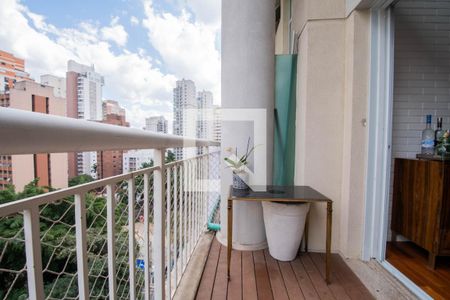 Varanda de apartamento para alugar com 1 quarto, 52m² em Vila Nova Conceição, São Paulo