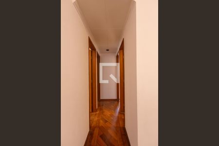 Corredor de apartamento à venda com 3 quartos, 84m² em Vila Azevedo, São Paulo