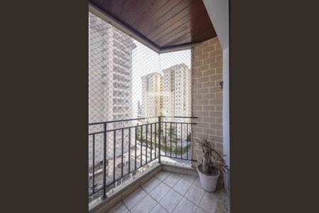 Varanda Sala de apartamento à venda com 3 quartos, 84m² em Vila Azevedo, São Paulo