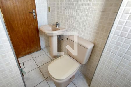 Apartamento para alugar com 218m², 4 quartos e 2 vagas Apartamento para alugar com 218m², 4 quartos e 2 vagasBanheiro da Suíte 3