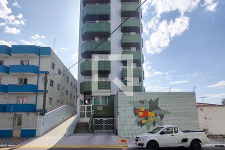 Apartamento para alugar com 218m², 4 quartos e 2 vagas Apartamento para alugar com 218m², 4 quartos e 2 vagasFachada