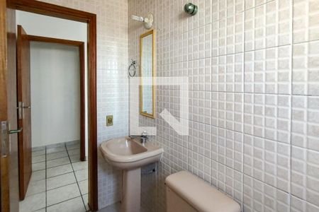 Apartamento para alugar com 218m², 4 quartos e 2 vagas Apartamento para alugar com 218m², 4 quartos e 2 vagasBanheiro da Suíte