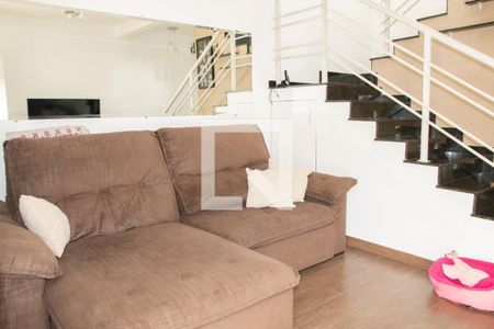 Sala de casa de condomínio à venda com 2 quartos, 73m² em Vila Nilo, São Paulo