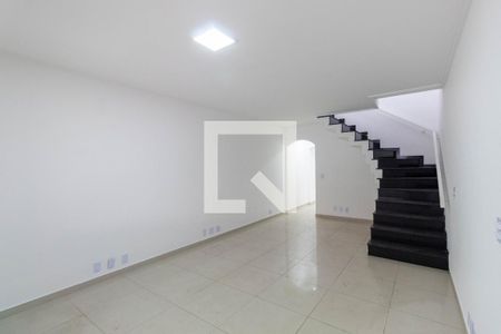 Sala de casa para alugar com 4 quartos, 180m² em Vila Marieta, São Paulo