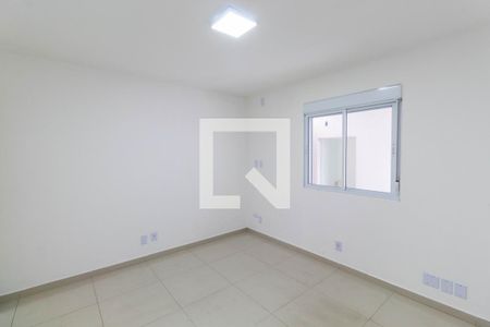 Quarto 1 de casa para alugar com 4 quartos, 180m² em Vila Marieta, São Paulo