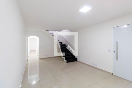 Sala de casa para alugar com 4 quartos, 180m² em Vila Marieta, São Paulo