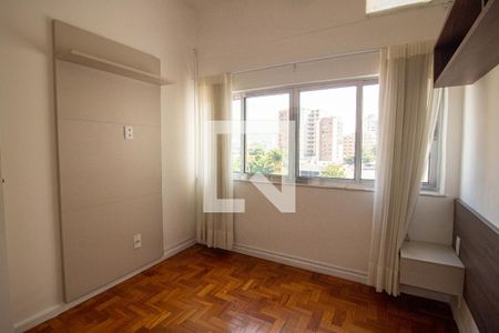 Quarto 1 de apartamento à venda com 2 quartos, 60m² em Tijuca, Rio de Janeiro