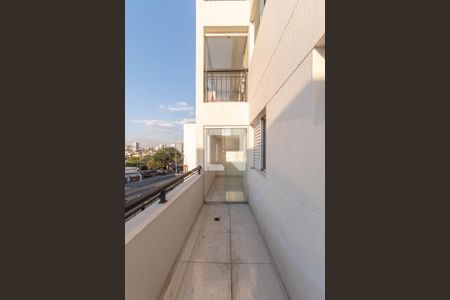 Sacada da Sala de apartamento para alugar com 3 quartos, 70m² em Vila Brasilio Machado, São Paulo