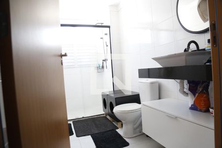 Banheiro de apartamento à venda com 1 quarto, 43m² em Jardim Iris, São Paulo