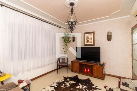 Sala de TV de casa à venda com 4 quartos, 298m² em Sarandi, Porto Alegre