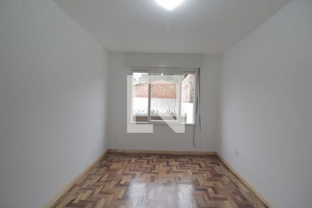 Quarto de apartamento para alugar com 1 quarto, 54m² em Vila Jardim, Porto Alegre