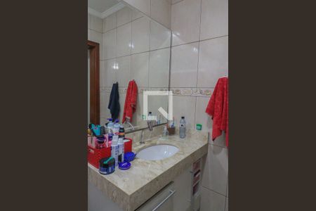 Casa à venda com 197m², 3 quartos e 2 vagas Casa à venda com 197m², 3 quartos e 2 vagasSuíte