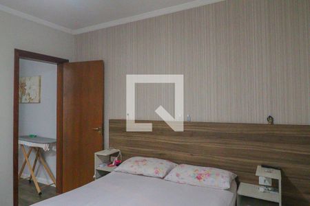 Casa à venda com 197m², 3 quartos e 2 vagas Casa à venda com 197m², 3 quartos e 2 vagasQuarto 2