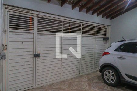 Casa à venda com 197m², 3 quartos e 2 vagas Casa à venda com 197m², 3 quartos e 2 vagasGaragem