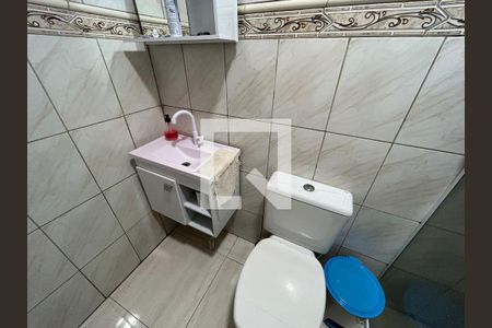 Casa para alugar com 200m², 3 quartos e 1 vaga Casa para alugar com 200m², 3 quartos e 1 vagaBanheiro