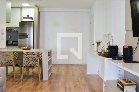 Sala de kitnet/studio para alugar com 1 quarto, 42m² em Vila Itapura, Campinas