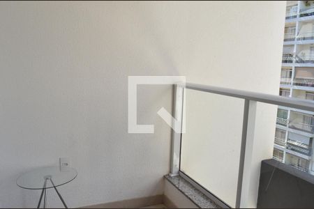 Sacada de kitnet/studio para alugar com 1 quarto, 42m² em Vila Itapura, Campinas