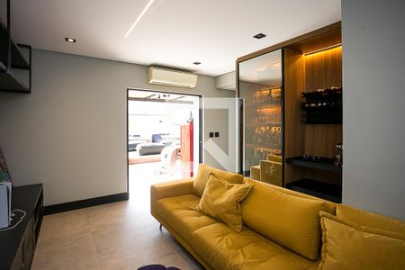 Sala 1 de apartamento para alugar com 1 quarto, 180m² em Vila Suzana, São Paulo
