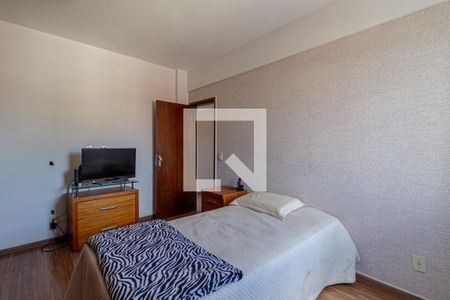 Quarto 1 de apartamento à venda com 2 quartos, 145m² em Lagoinha, Belo Horizonte