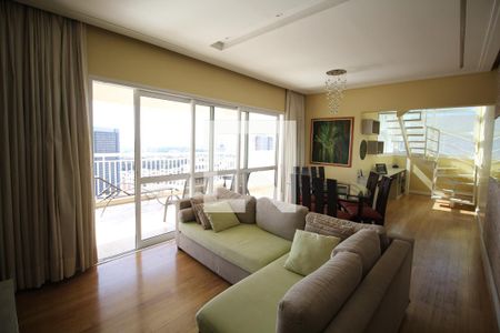 Sala de apartamento para alugar com 4 quartos, 208m² em Vila Firmiano Pinto, São Paulo