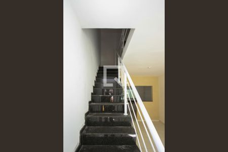 Escada de casa para alugar com 3 quartos, 130m² em Vila Formosa, São Paulo