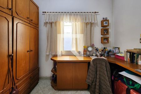 Casa à venda com 238m², 3 quartos e 4 vagas Casa à venda com 238m², 3 quartos e 4 vagasQuarto 2