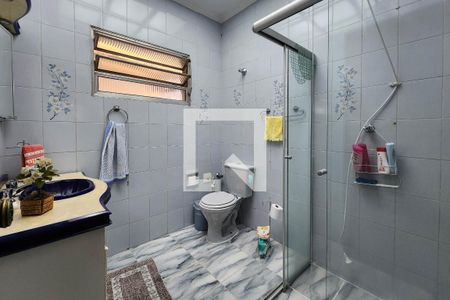 Casa à venda com 238m², 3 quartos e 4 vagas Casa à venda com 238m², 3 quartos e 4 vagasBanheiro