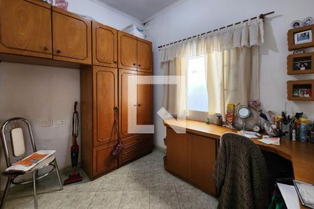 Casa à venda com 238m², 3 quartos e 4 vagas Casa à venda com 238m², 3 quartos e 4 vagasQuarto 2